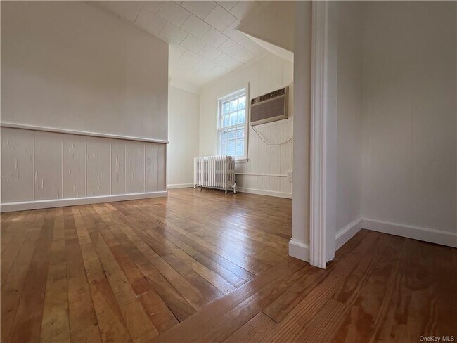 Building Photo - 485 Peninsula Blvd