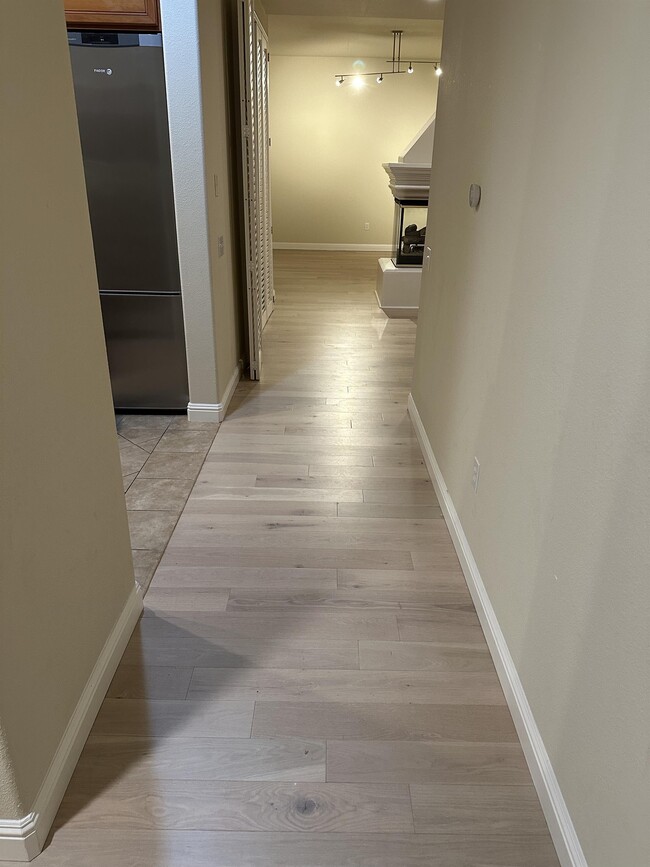 Building Photo - 435 Sheridan Ave