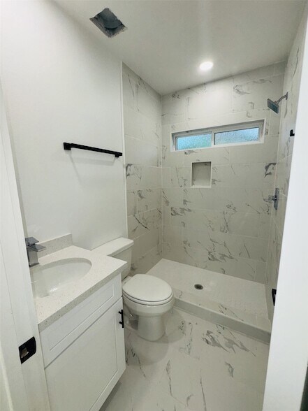Foto del edificio - 1235 W Gray St