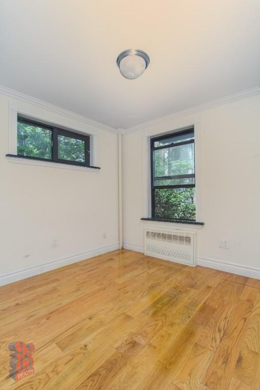 Primary Photo - 233 E 29th St
