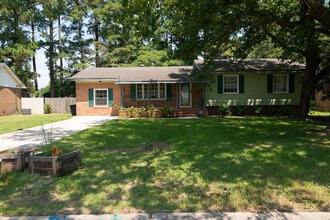 Building Photo - 124 Carolina Cir