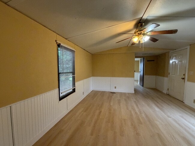 Foto del edificio - 4004 Kimberly Ln