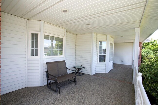 Building Photo - 4 br, 2.5 bath House - 205 N Jonna Ave