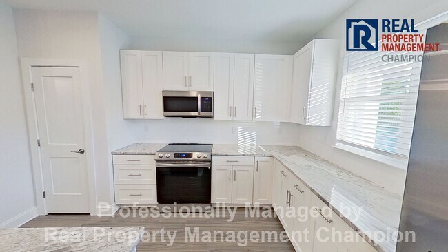 Foto del edificio - Newly Constructed Luxury Townhomes in Porters Neck