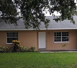 Building Photo - 3320 Barnsdale Dr