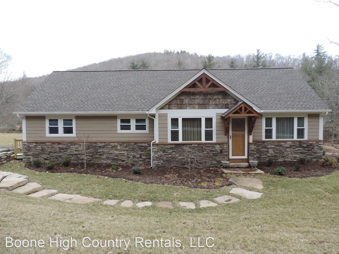 918 Aho Rd, Blowing Rock, NC 28605 House Rental in Blowing Rock, NC