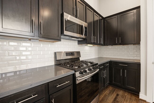 Building Photo - 3945 Tulane St