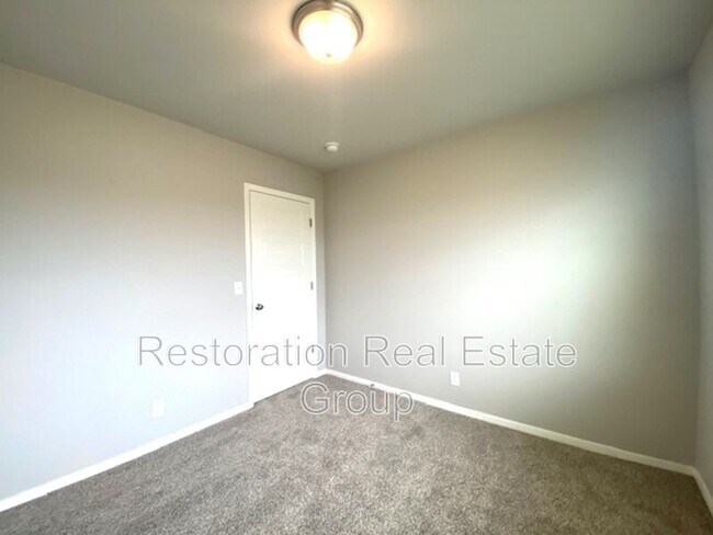 Foto del edificio - 10010 E 108th Pl N