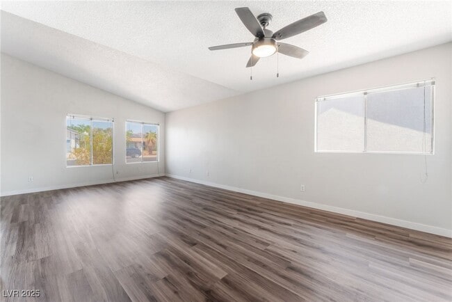 Building Photo - 1713 Neptune Dr