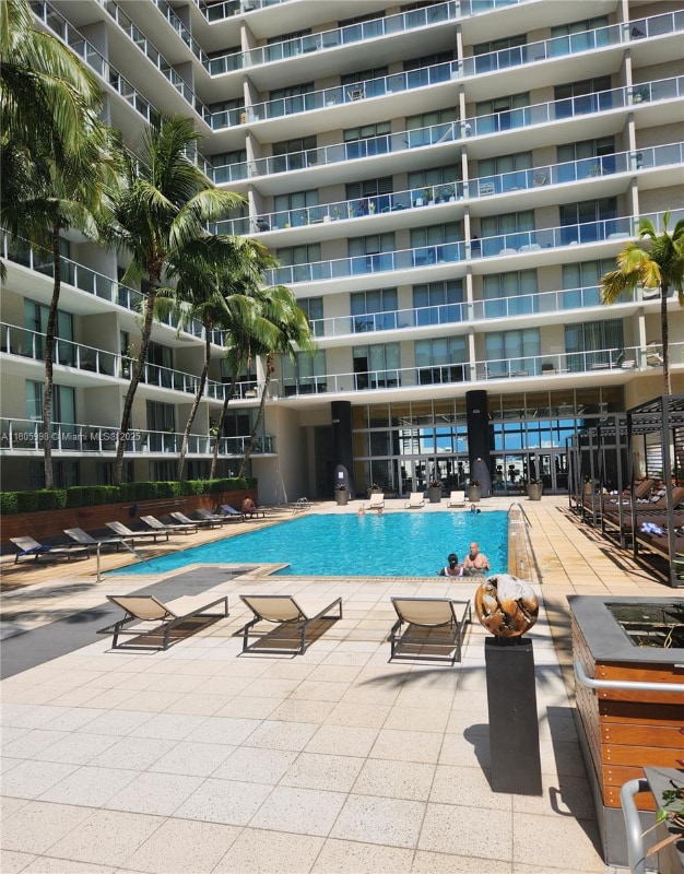 Foto del edificio - 3470 E Coast Ave