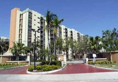 Foto del edificio - 17011 N Bay Rd