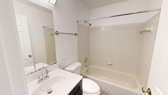 Interior Photo - Cambridge Woods