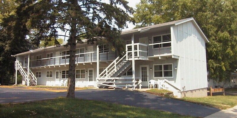 Primary Photo - 4th Street Apartments