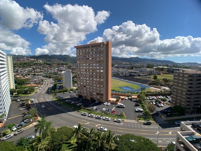 Foto del edificio - Salt Lake (Honolulu-Country Club Village 6) - 2 bed, 1 bath, 2 parking stalls