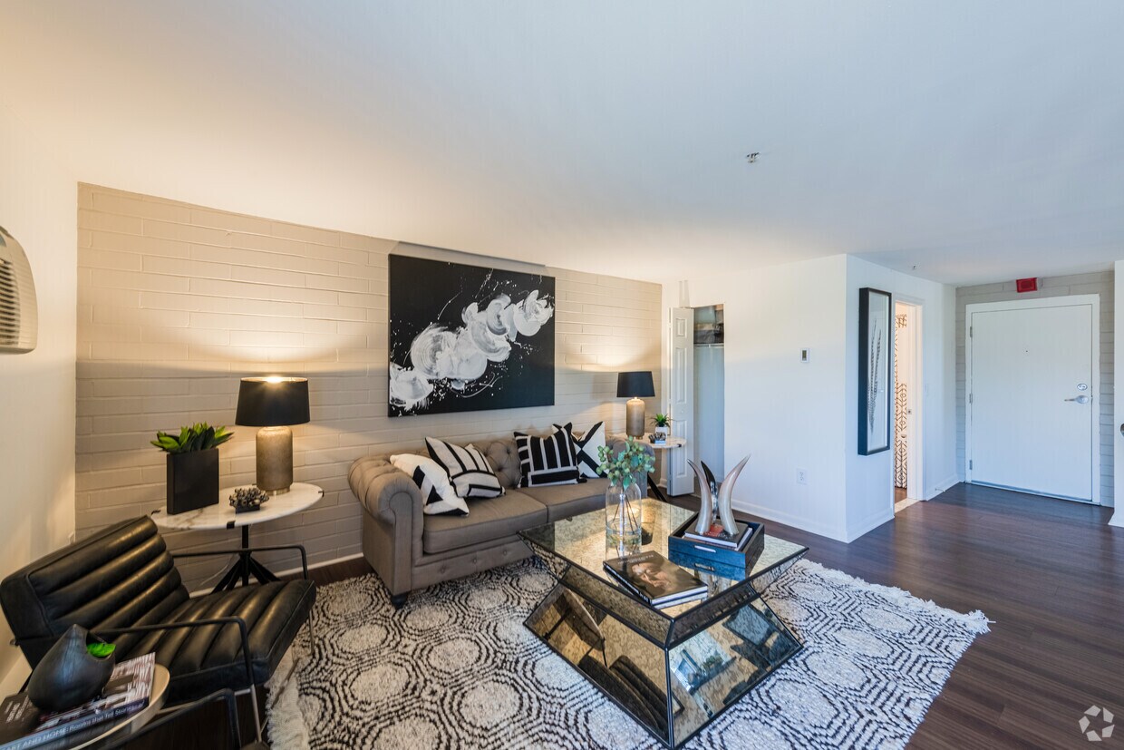 Gamma North Quincy Apartments in Quincy, MA