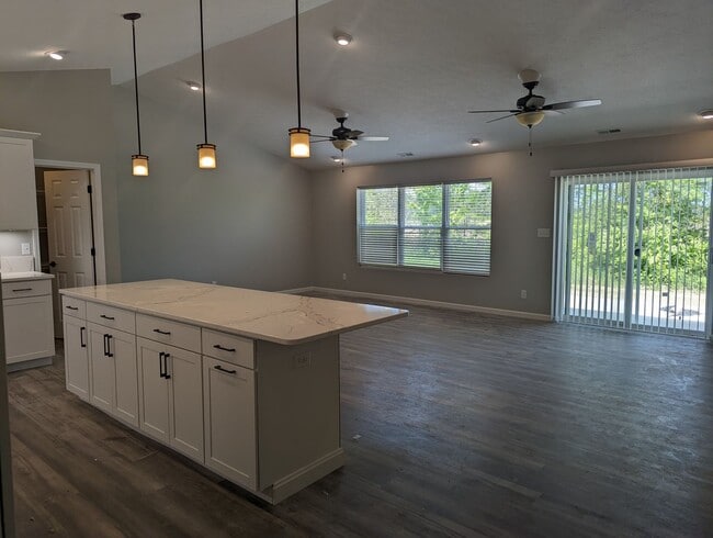 Building Photo - Experience modern living in this brand new...