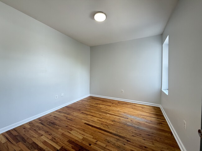 162 Bergen Ave 4A - 161 Bergen Ave