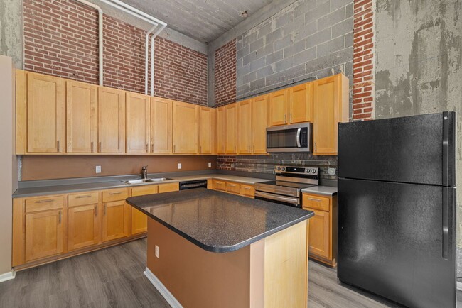 Building Photo - Urban Industrial Condo, Professionally Man...