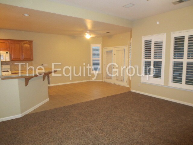 Building Photo - 4611 W Grove Ave