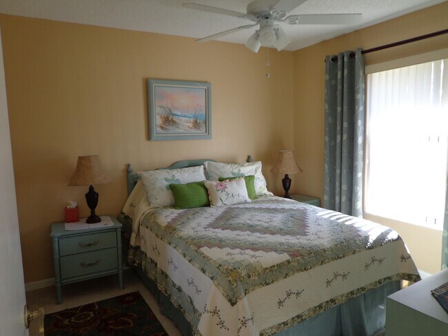 Foto del edificio - 1168 Amaryllis Ct