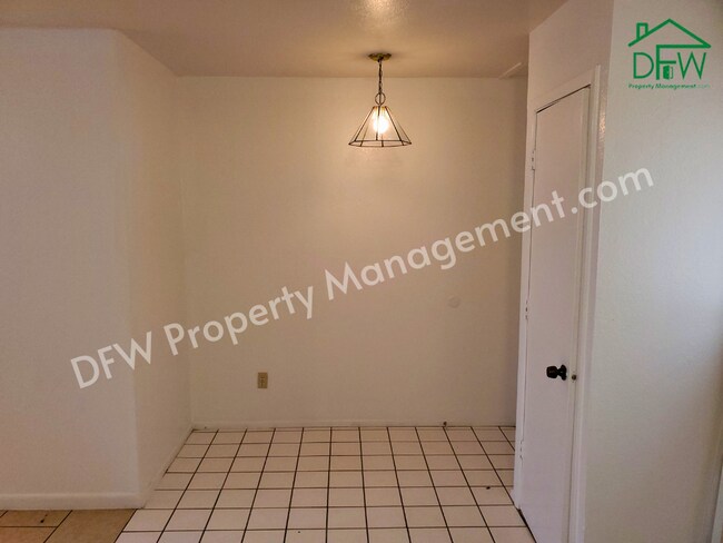 Foto del edificio - Cute 2-Bed/1.5-Bath Townhome for Lease in Celina