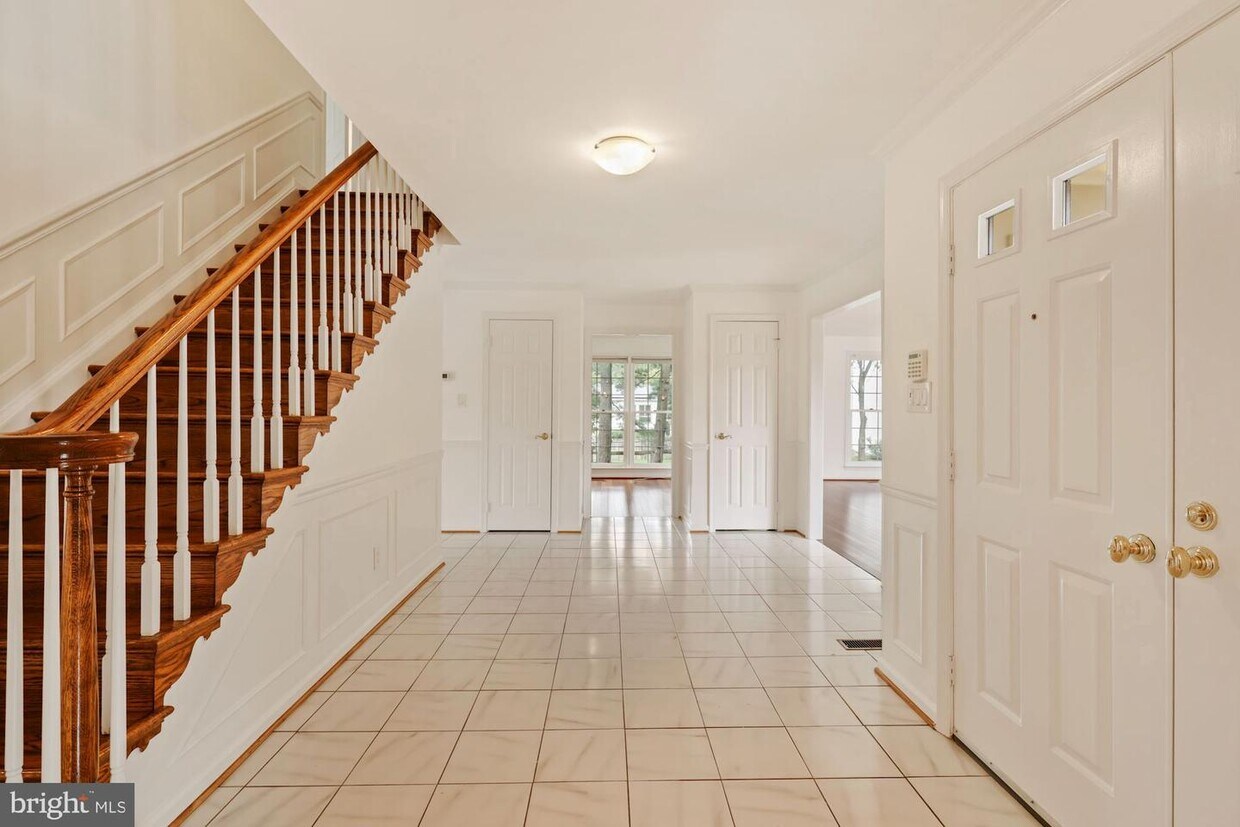 9451 Sunnyfield Ct, Potomac, MD 20854 House Rental in Potomac, MD