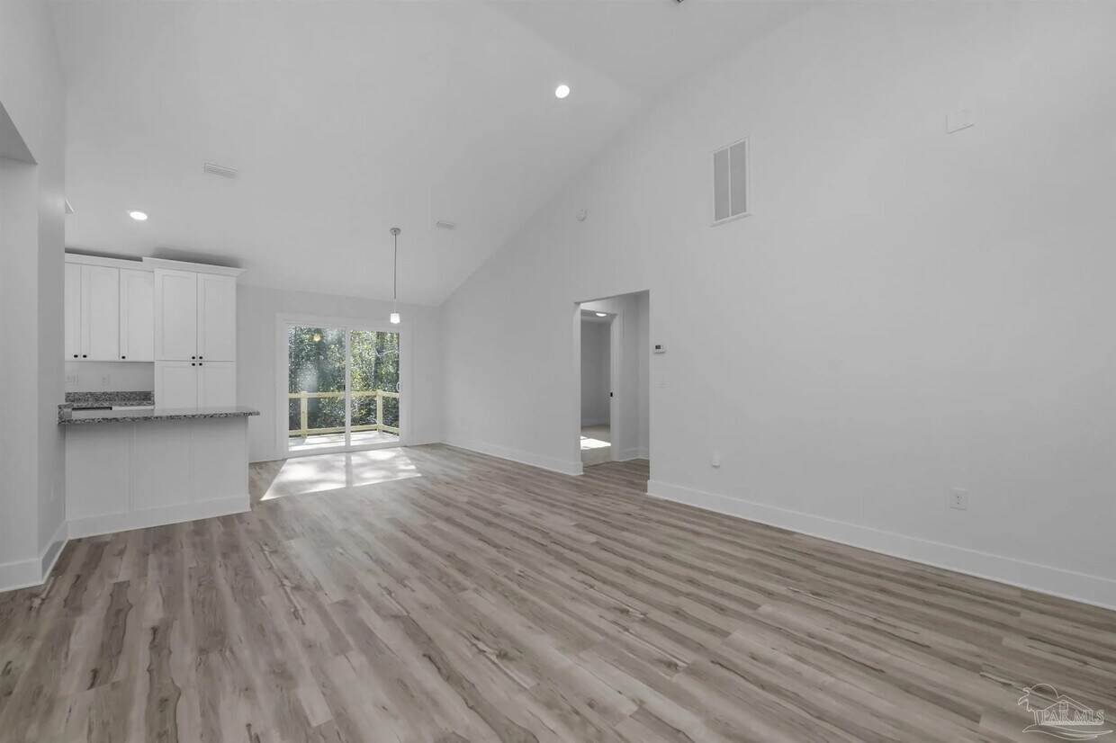 Primary Photo - 3299 Compton Dr