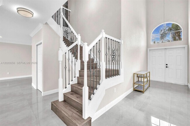 Foto del edificio - 15891 NW 15th Ct