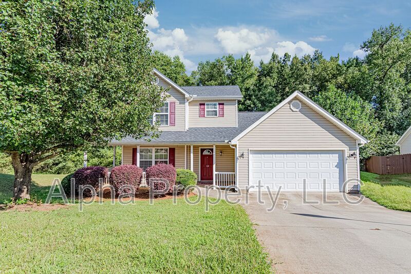 Primary Photo - 114 Slate Ln