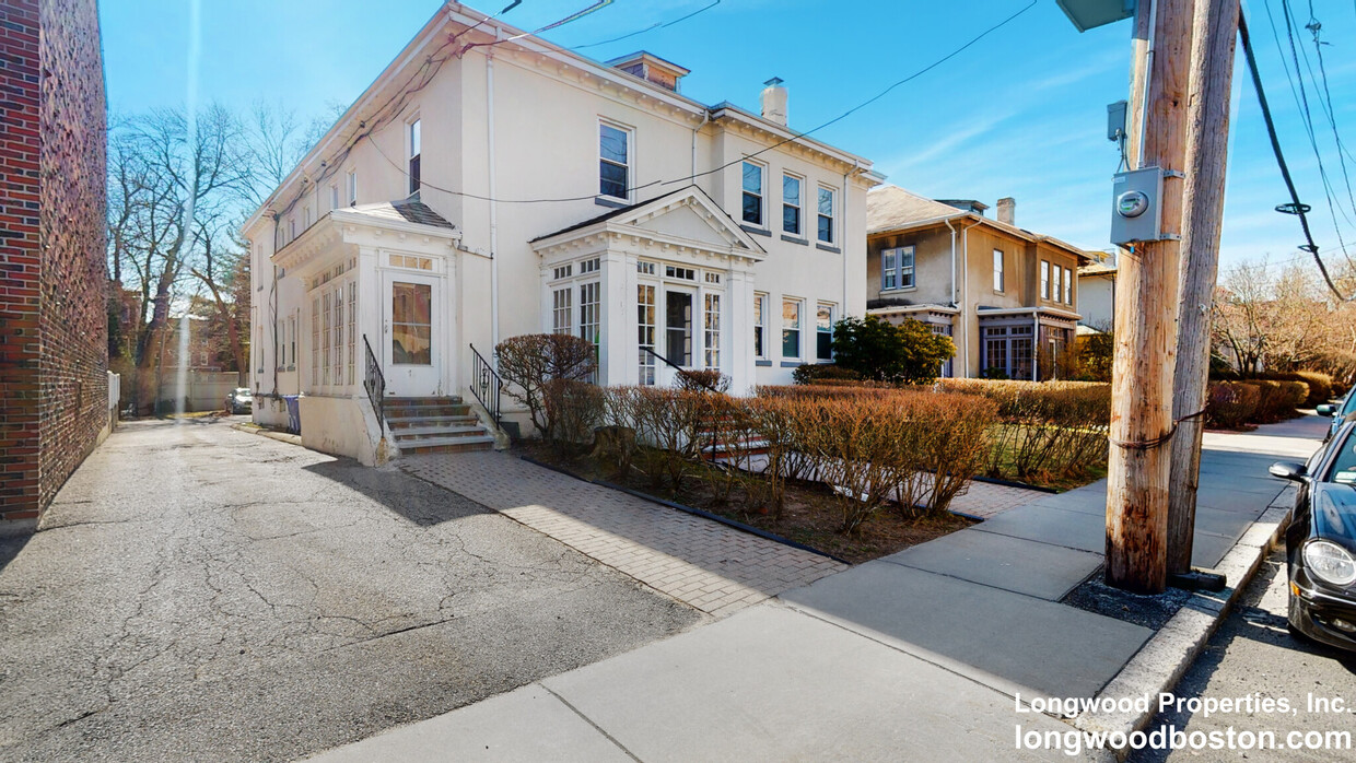 Primary Photo - 73 Green St