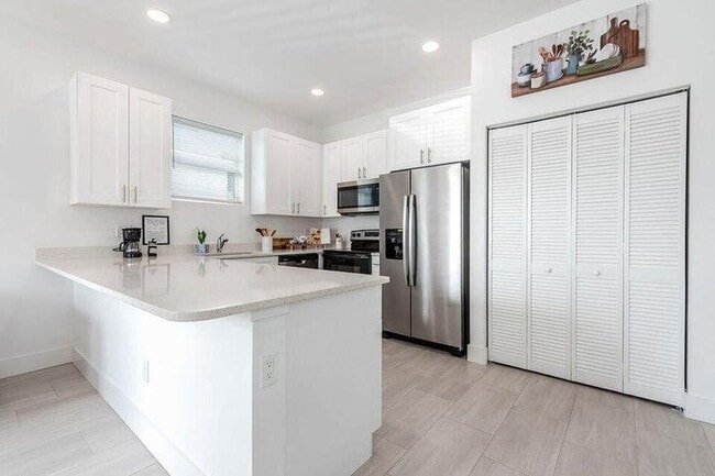 Photo - 2683 Hiawatha Ave House