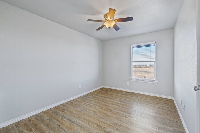 Building Photo - Country Living In Roosevelt ISD!