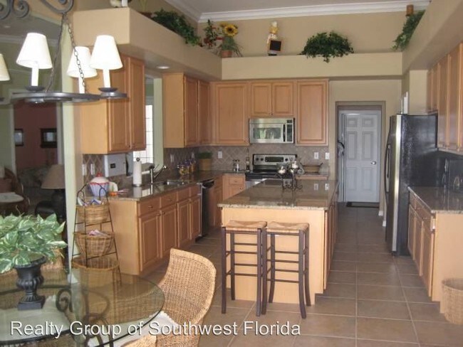 Building Photo - 23030 Whispering Ridge Dr