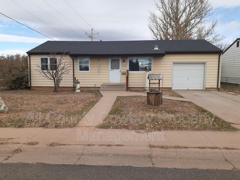 703 E Reynolds St, Laramie, WY 82072 House Rental in Laramie, WY