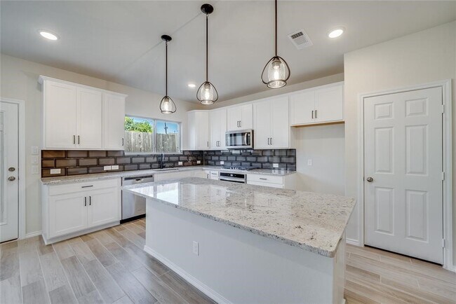 Foto del edificio - 3222 Longleaf Meadows Dr