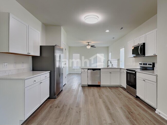 Foto del edificio - 105 Village Club Ln