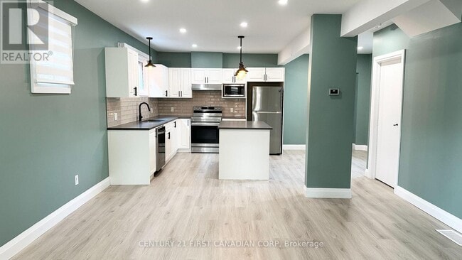 Photo du bâtiment - 693 Colborne St