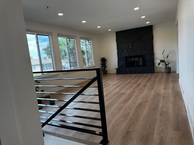 Foto del edificio - 10543 S Weeping Willow Dr