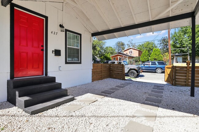 Building Photo - 427 Floyd Ave