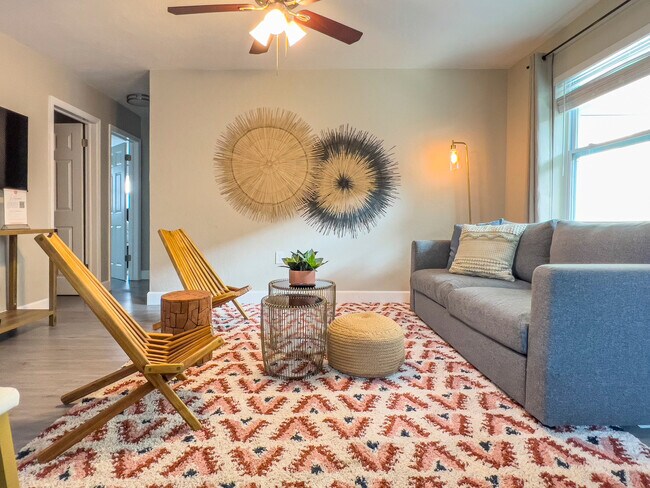 Foto del edificio - 2761 SW 33rd Ave