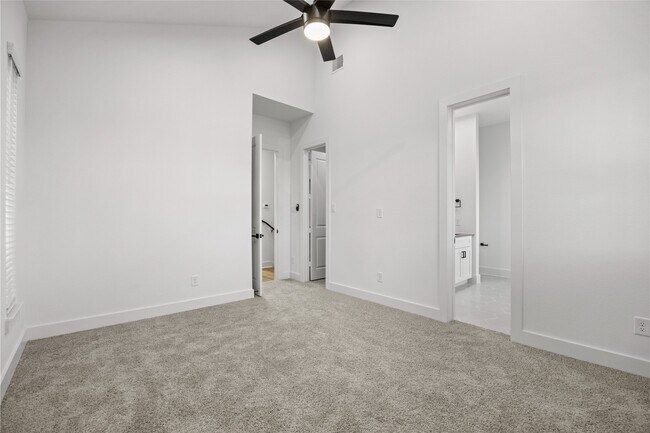 Foto del edificio - 14105 Faith Frst Dr