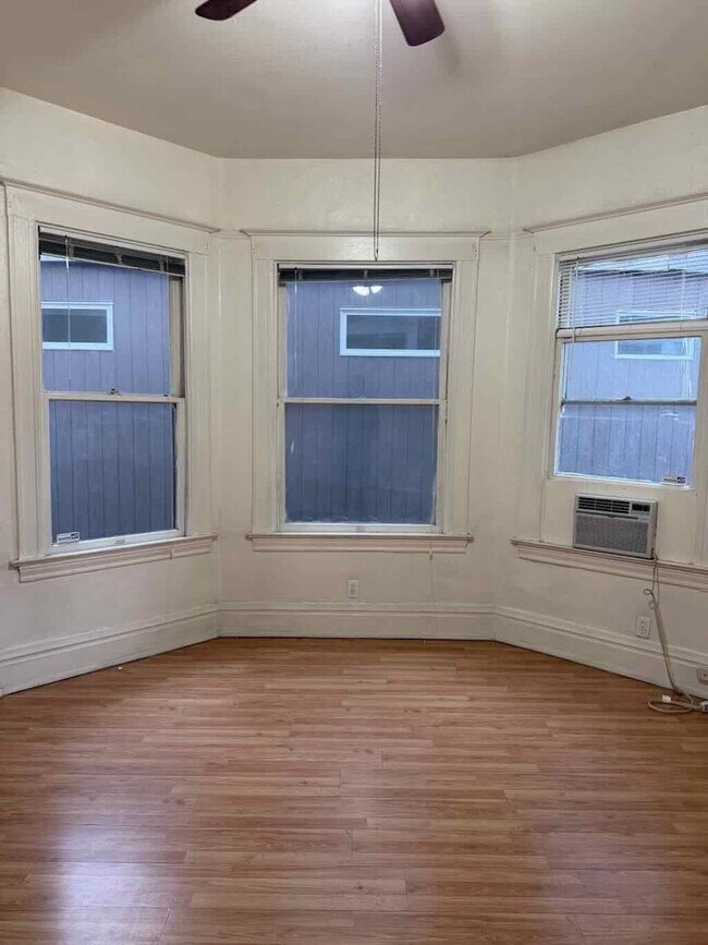 Building Photo - 1823 T St