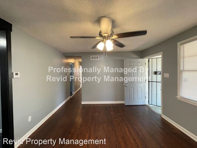 Building Photo - 3 br, 1.5 bath House - 1118 Stratford Rd.
