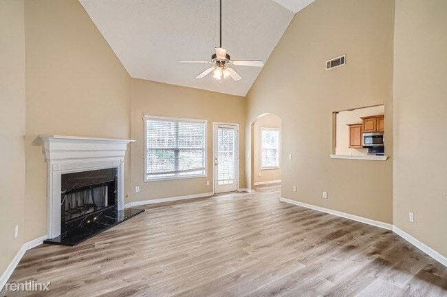 Building Photo - 3 br, 2 bath House - 30 Chesterfield Ct UNIT