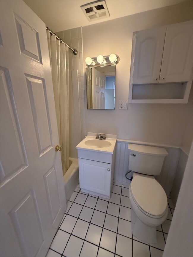 Building Photo - 680 Tremont St