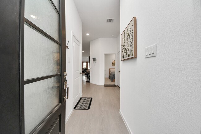 Foto del edificio - 8202 Tempest Stone Dr