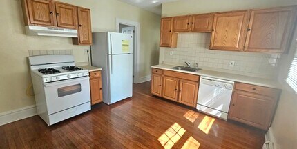 64 Anthony St