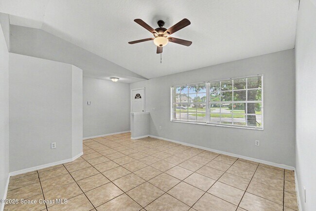 Foto del edificio - 1699 Givens Ct NW