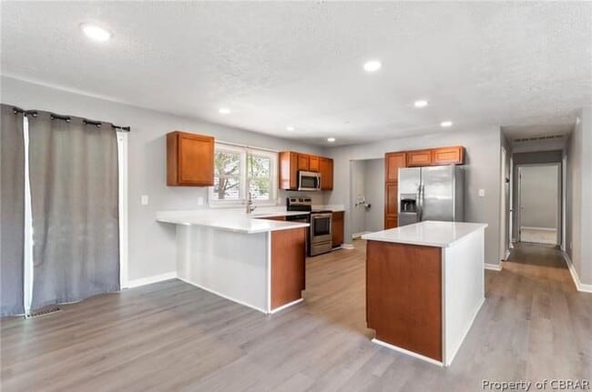 Building Photo - 2 Prince Edward Cir