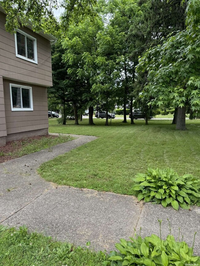 62 Wheeler Rd, Central Islip, NY 11722 House Rental in Central Islip, NY